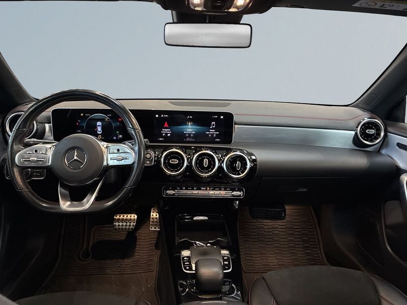 Mercedes CLA180 bild 8
