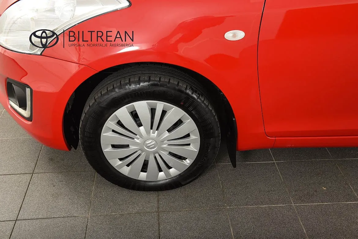 Vehicle image 13