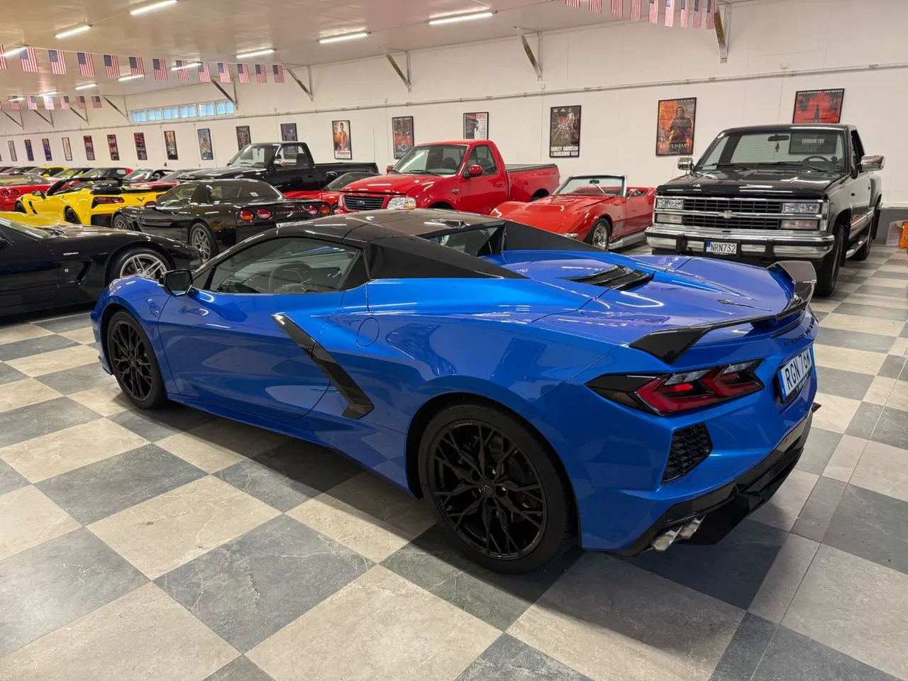 Vehicle image 8