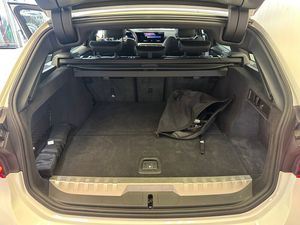 BMW 330 bild 17