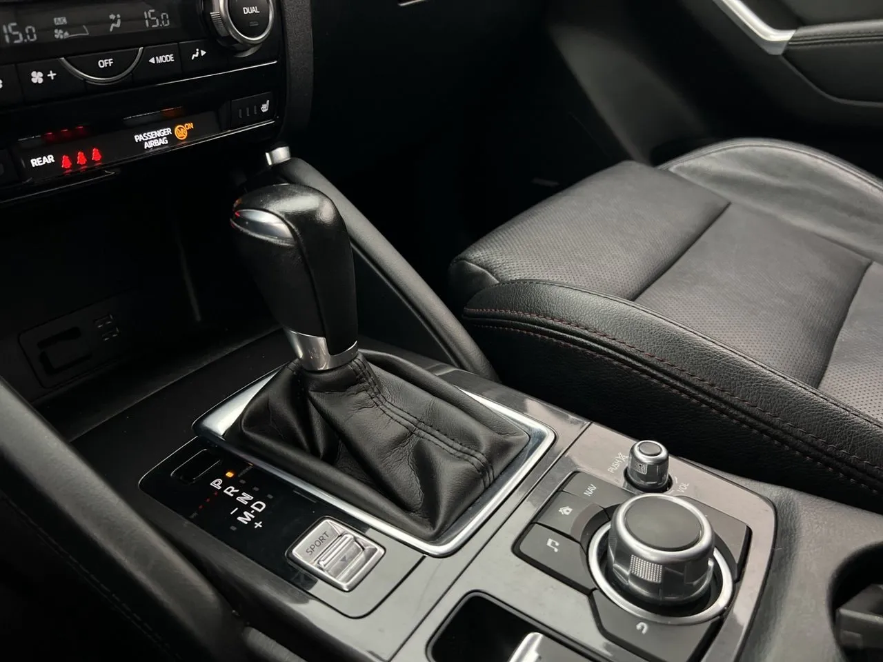 Vehicle image 22