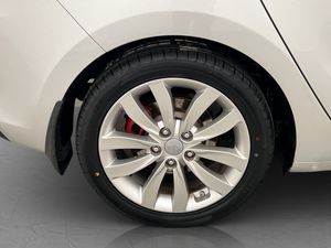 Kia Carens bild 29