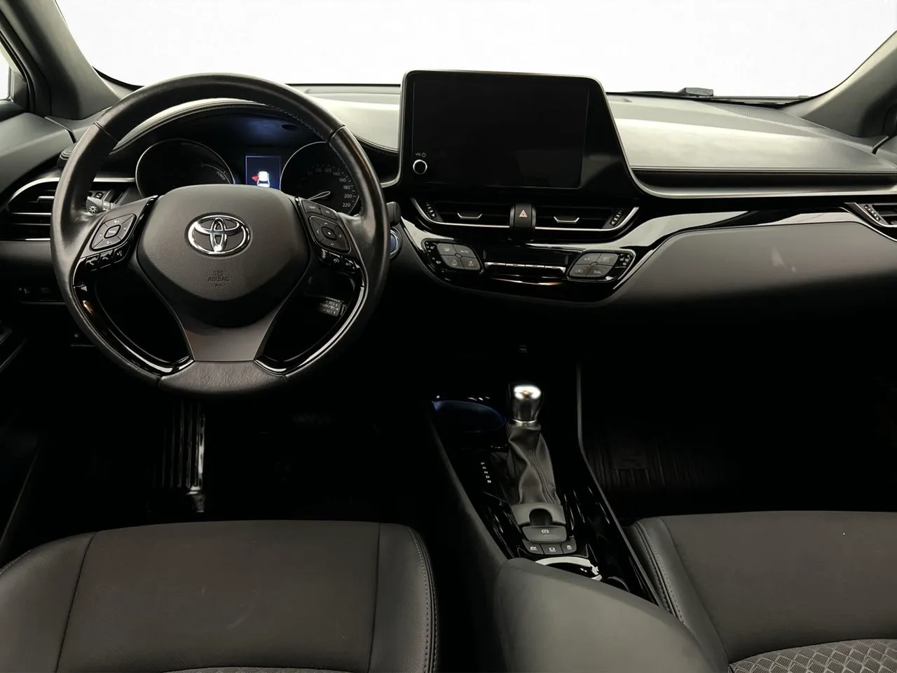 Vehicle image 9