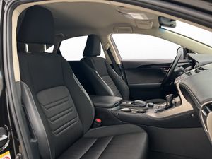 Lexus NX bild 11