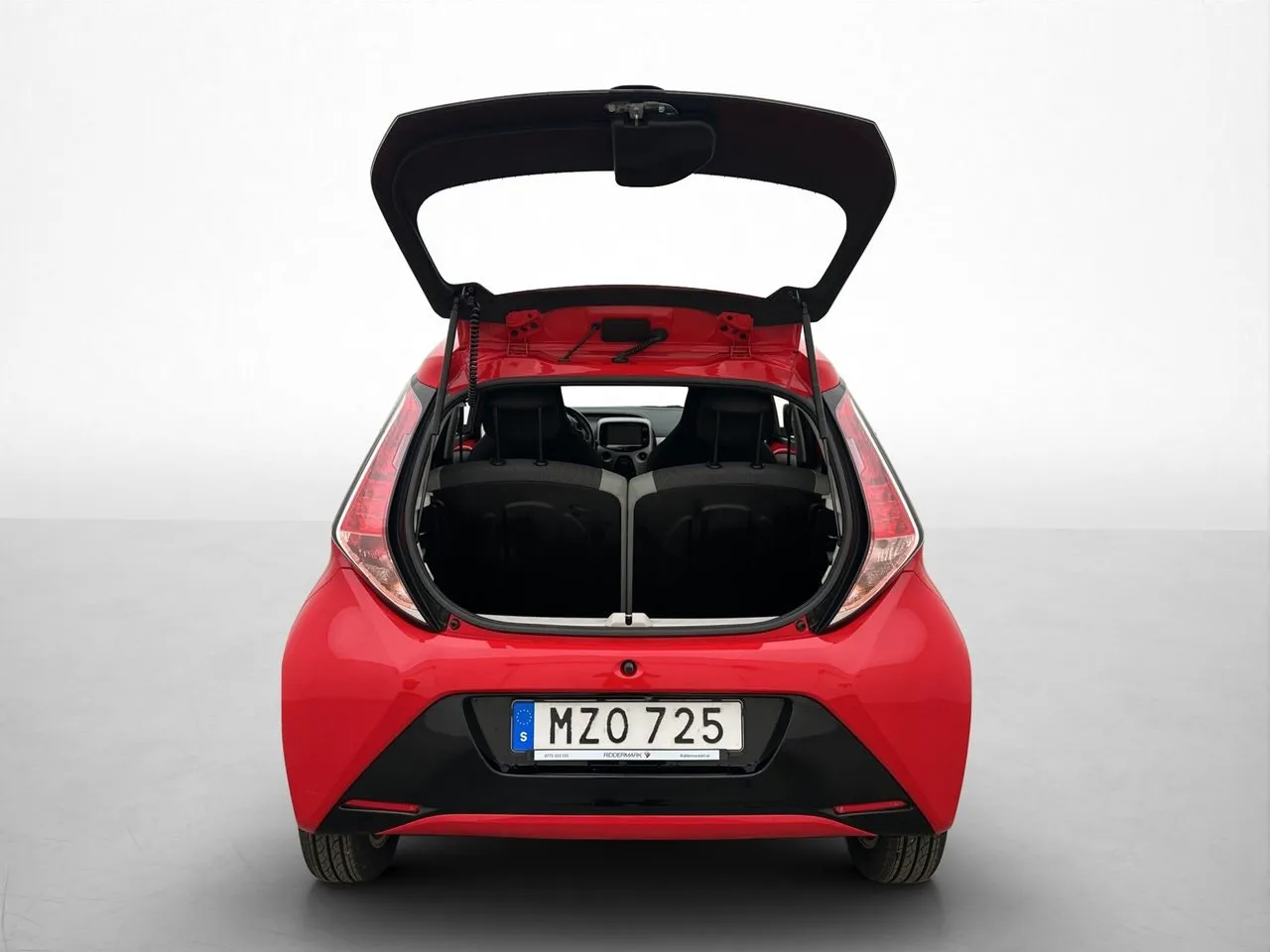 Vehicle image 21