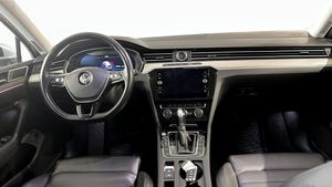 Volkswagen Passat bild 4