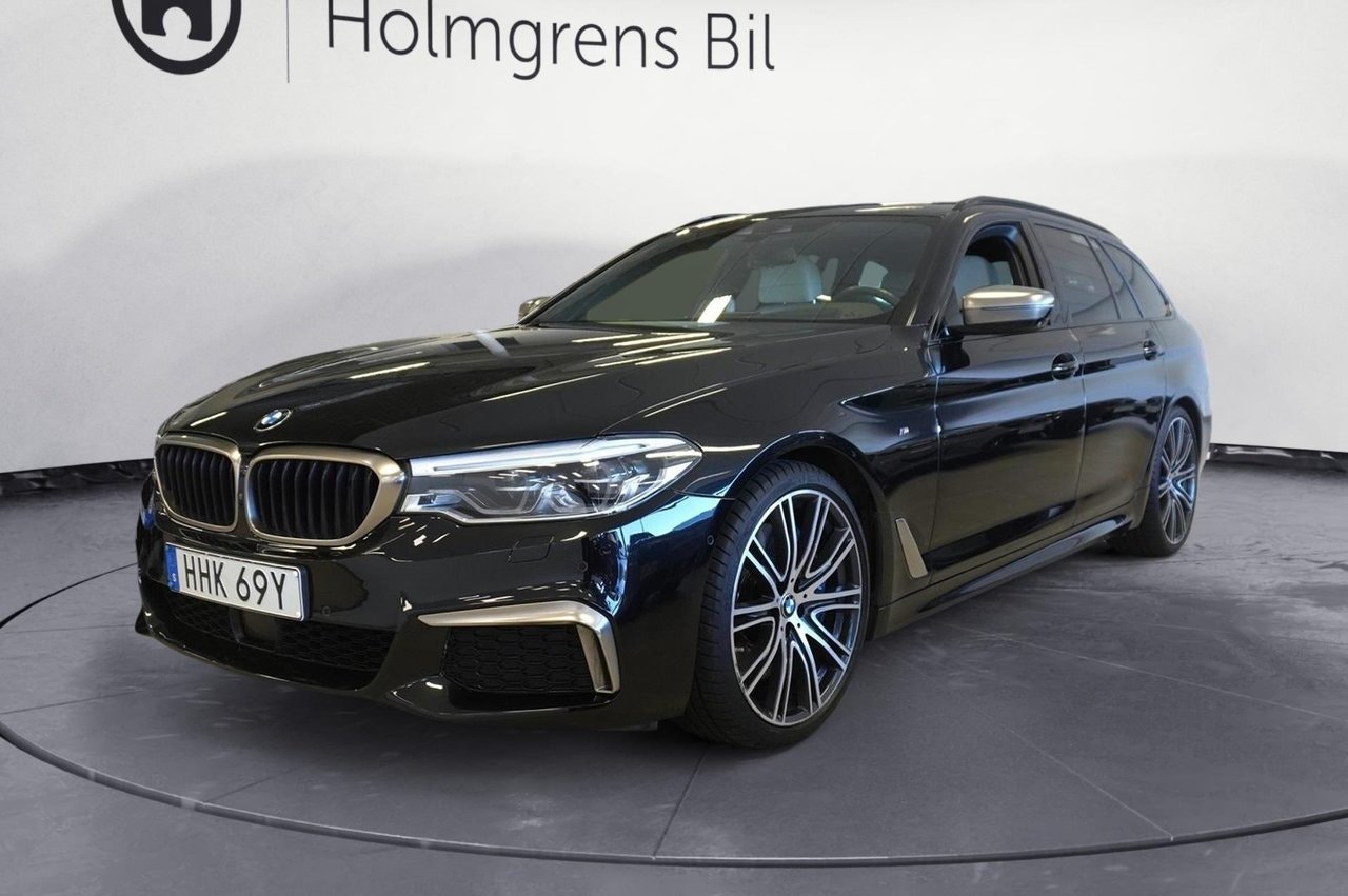 BMW M550