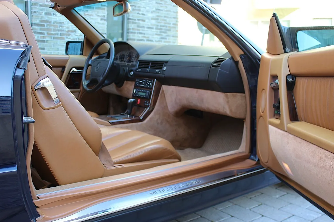 Vehicle image 23
