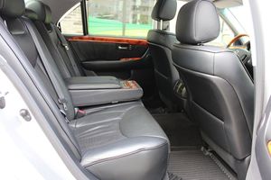 Lexus LS bild 21