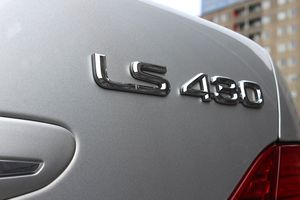 Lexus LS bild 9
