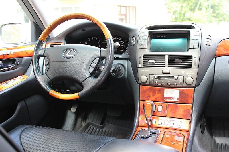 Lexus LS bild 3