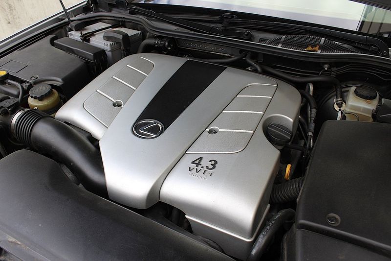 Lexus LS bild 7