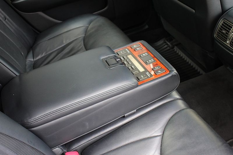 Lexus LS bild 22