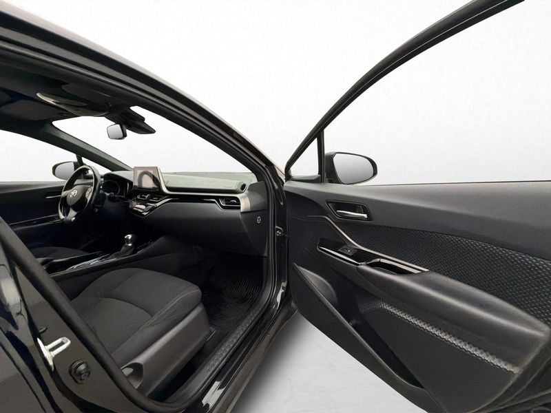 Toyota C-HR bild 25