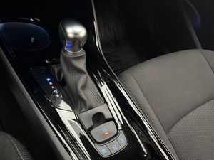 Toyota C-HR bild 24