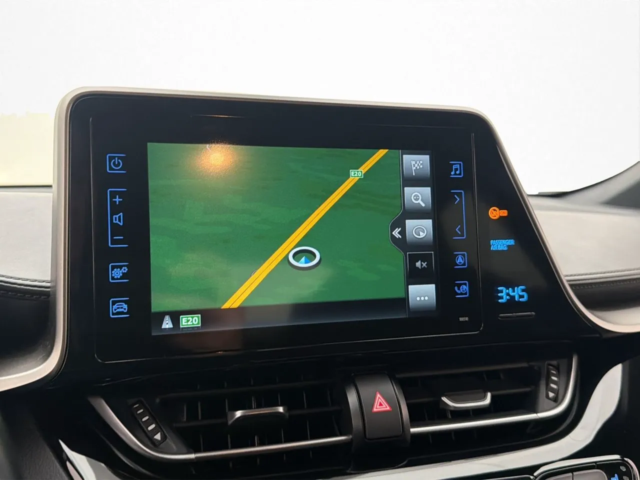 Vehicle image 20