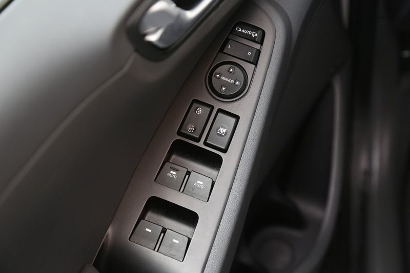 Hyundai IONIQ bild 12