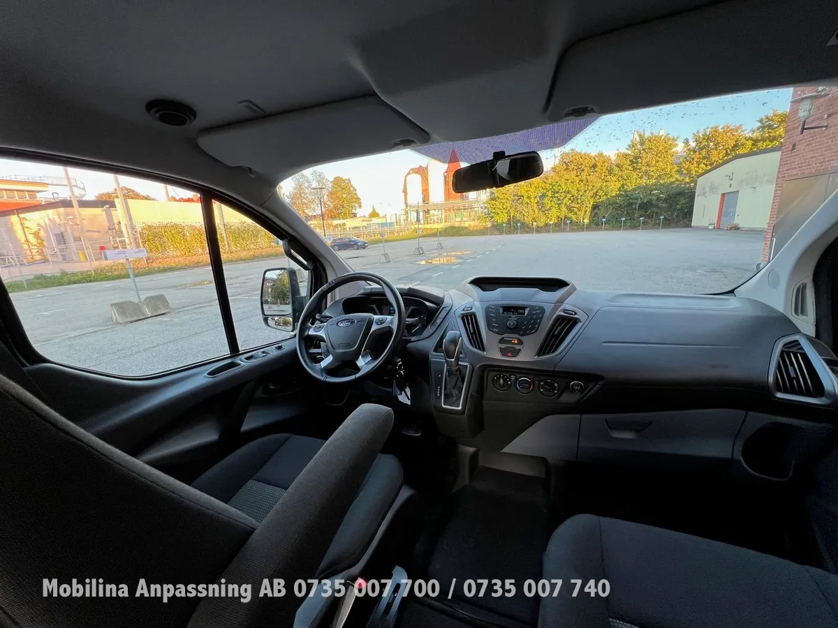 Vehicle image 25