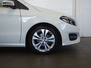 Mercedes B180 bild 8