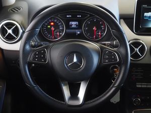 Mercedes B180 bild 17