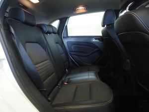 Mercedes B180 bild 13