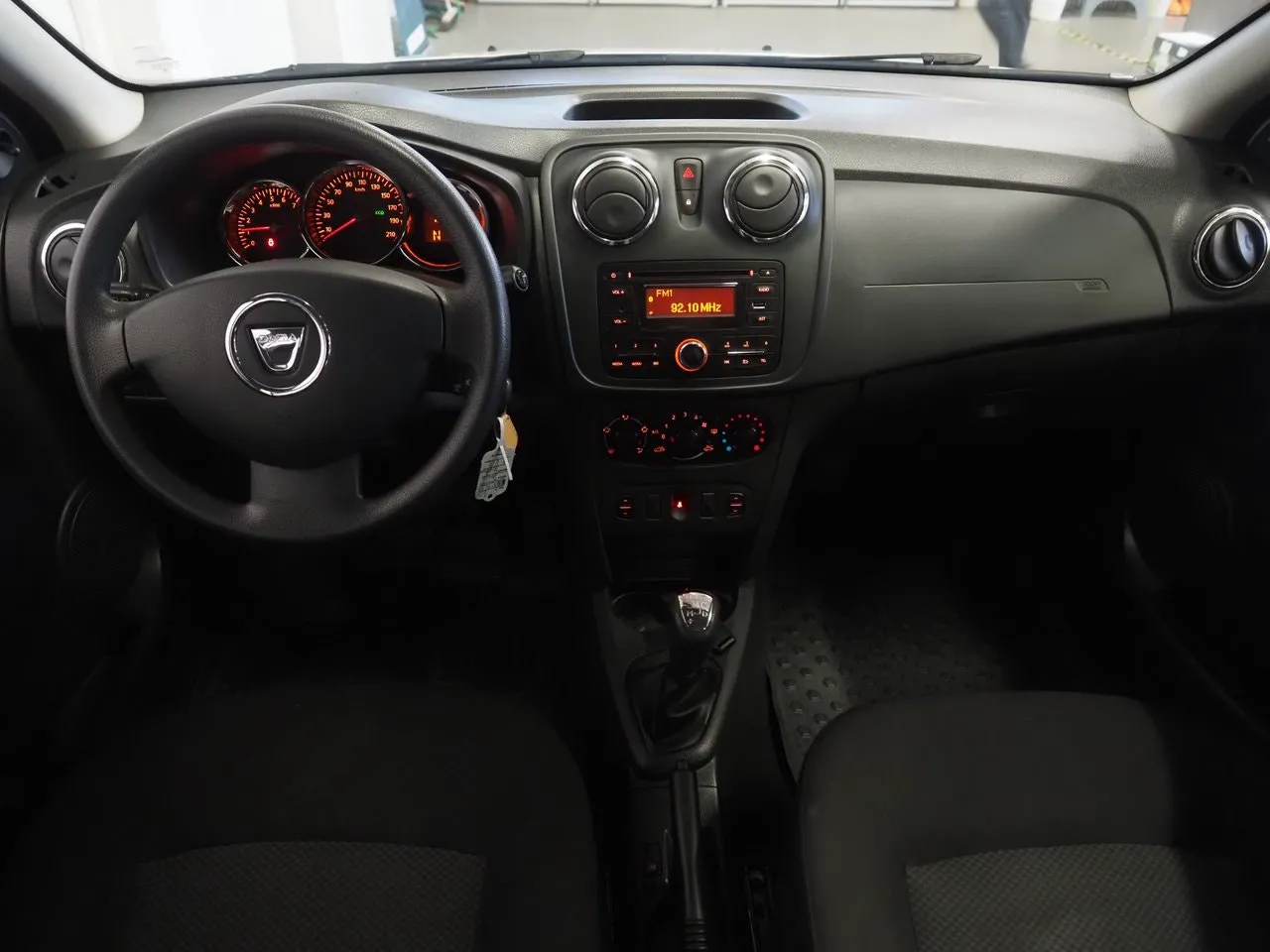 Vehicle image 14