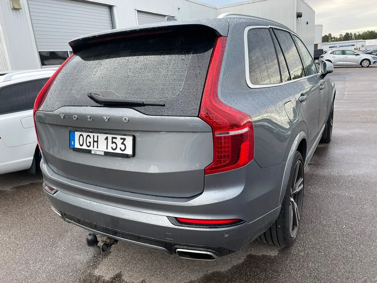 Vehicle image 2