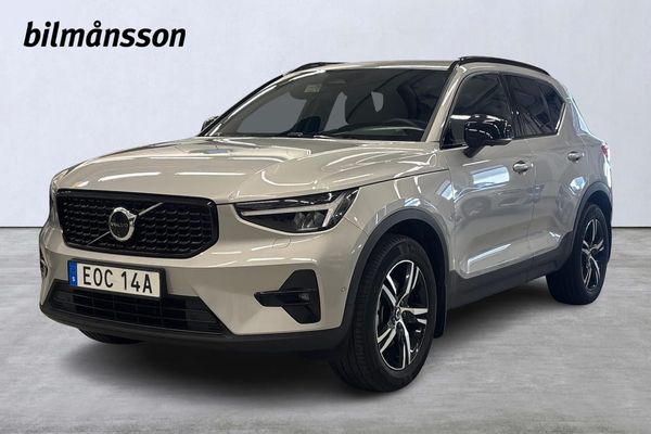 Volvo XC40 B3 FWD Bensin Plus Dark - 2025
