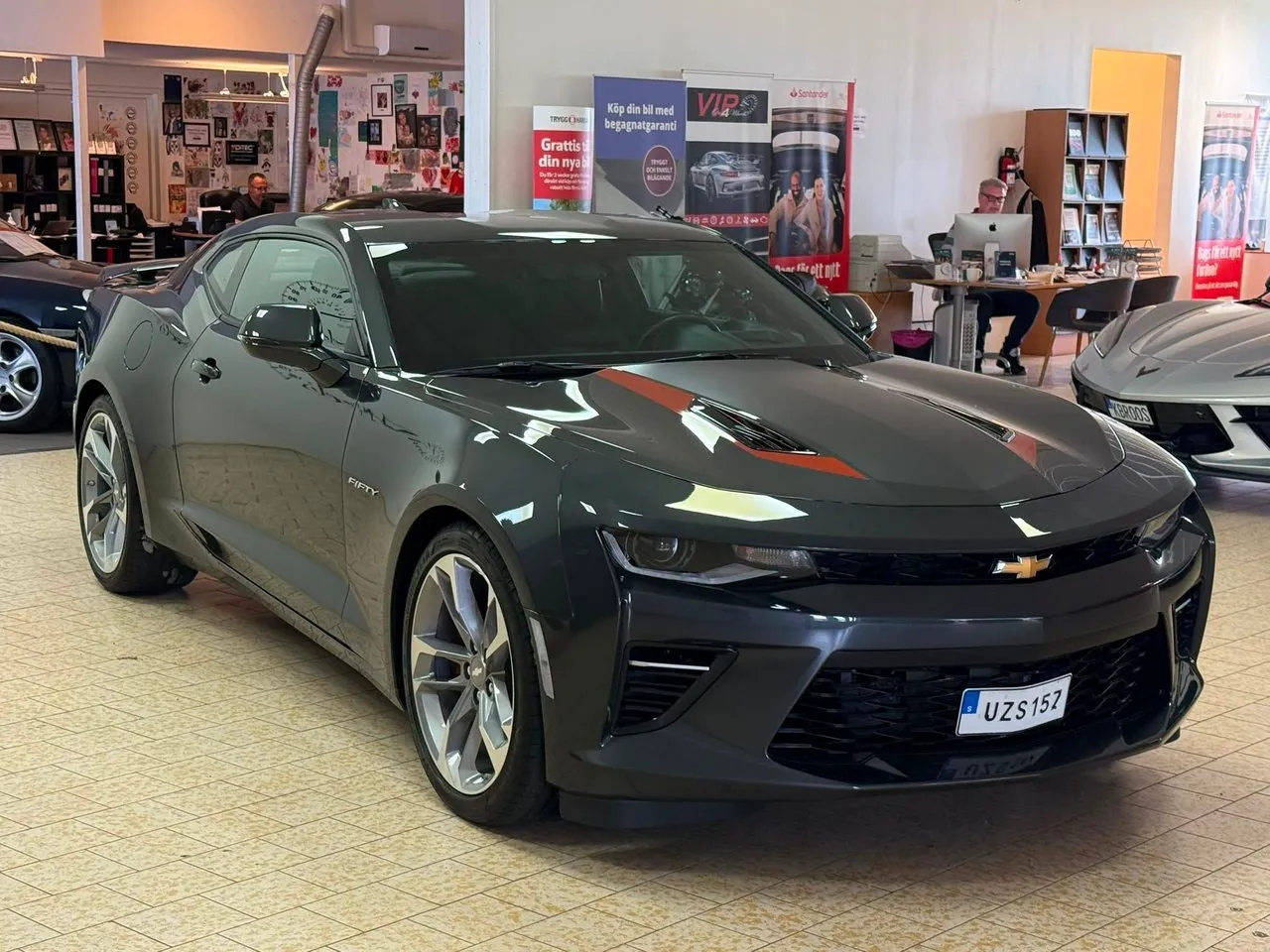 Vehicle image 8