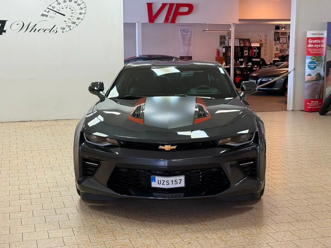 Vehicle image 9