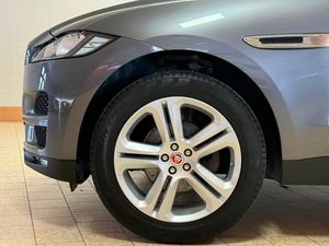 Jaguar F-Pace bild 12