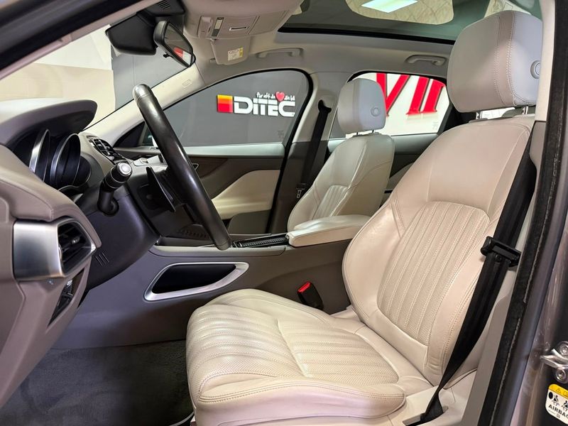 Jaguar F-Pace bild 14