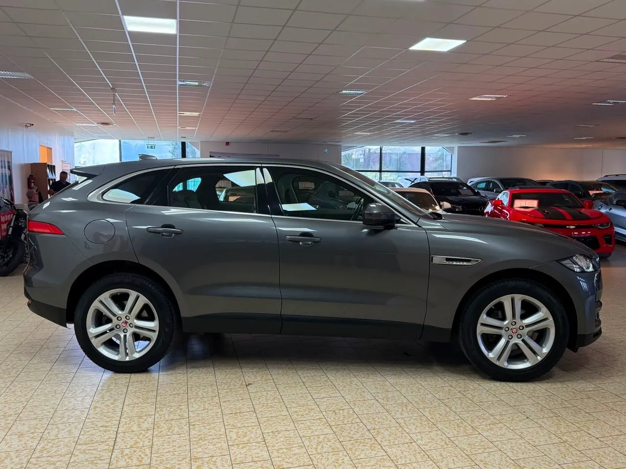 Vehicle image 7