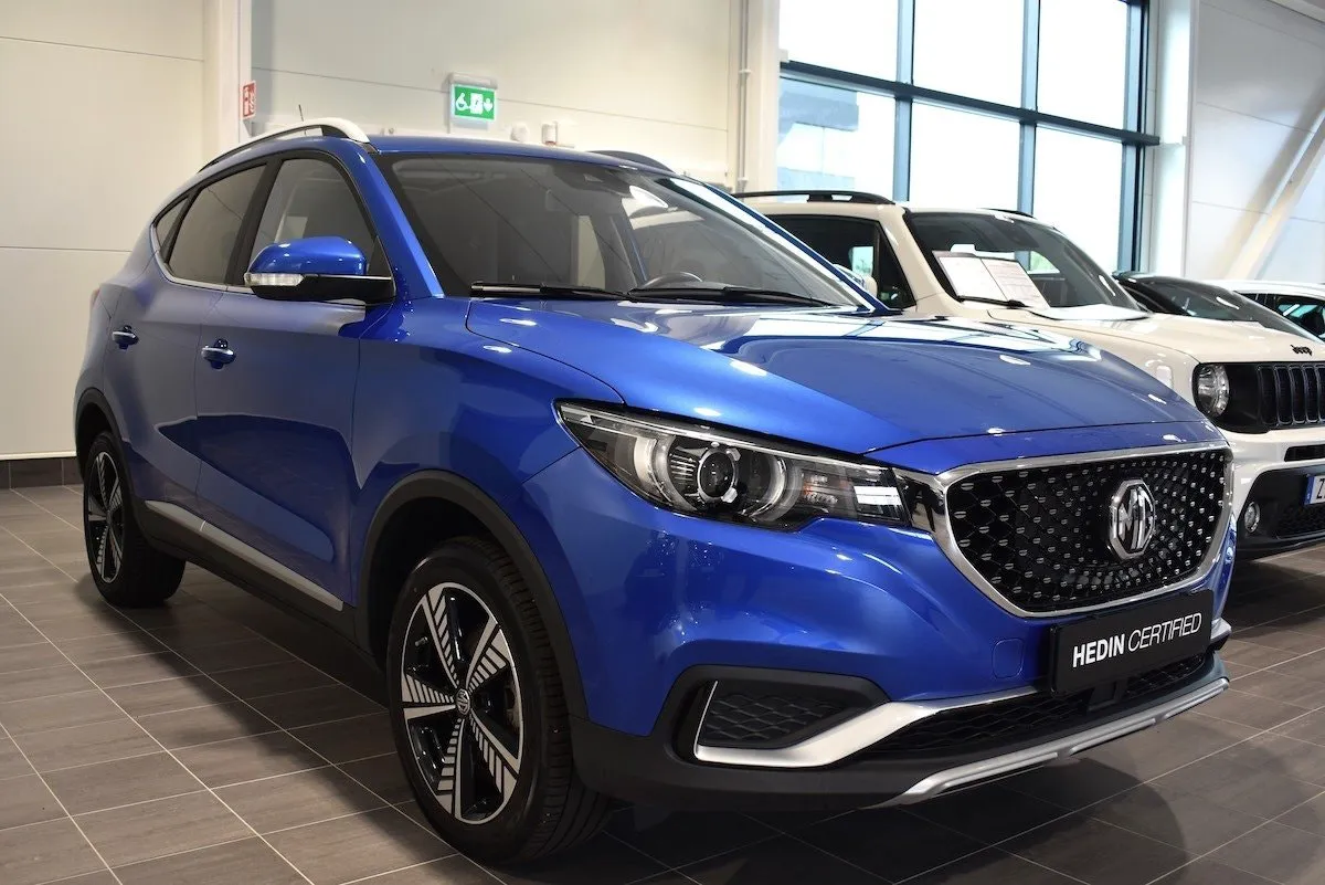 Vehicle image 2
