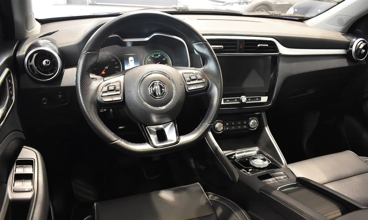 Vehicle image 11