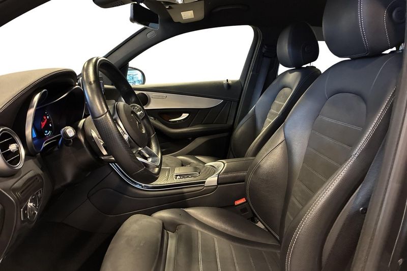 Mercedes GLC300 bild 14