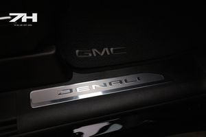 GMC Sierra bild 27