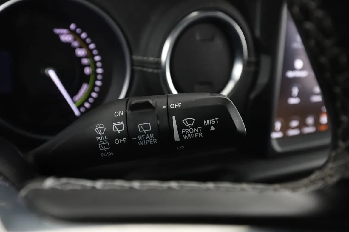 Vehicle image 36