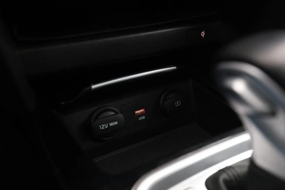 Vehicle image 27