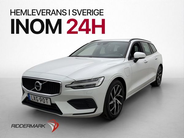 Volvo V60 T6 AWD Momentum VOC Sensorer CarPlay Värmare - 2020