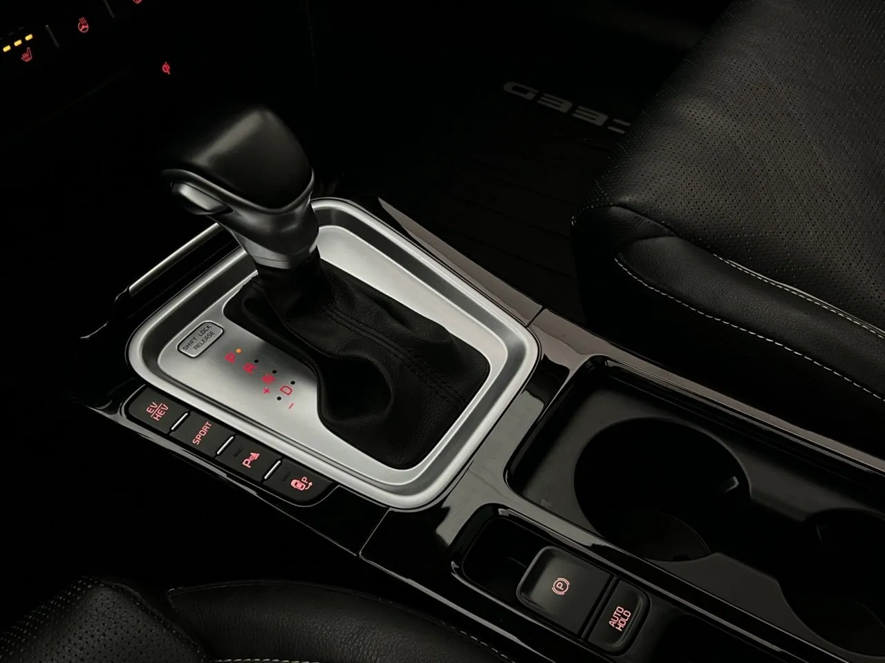 Vehicle image 21