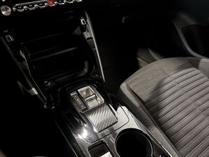 Peugeot e-208 bild 10