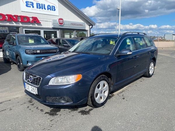 Volvo V70 2.4D Geartronic, 175hk Momentum, drag, kamrem bytt - 2010