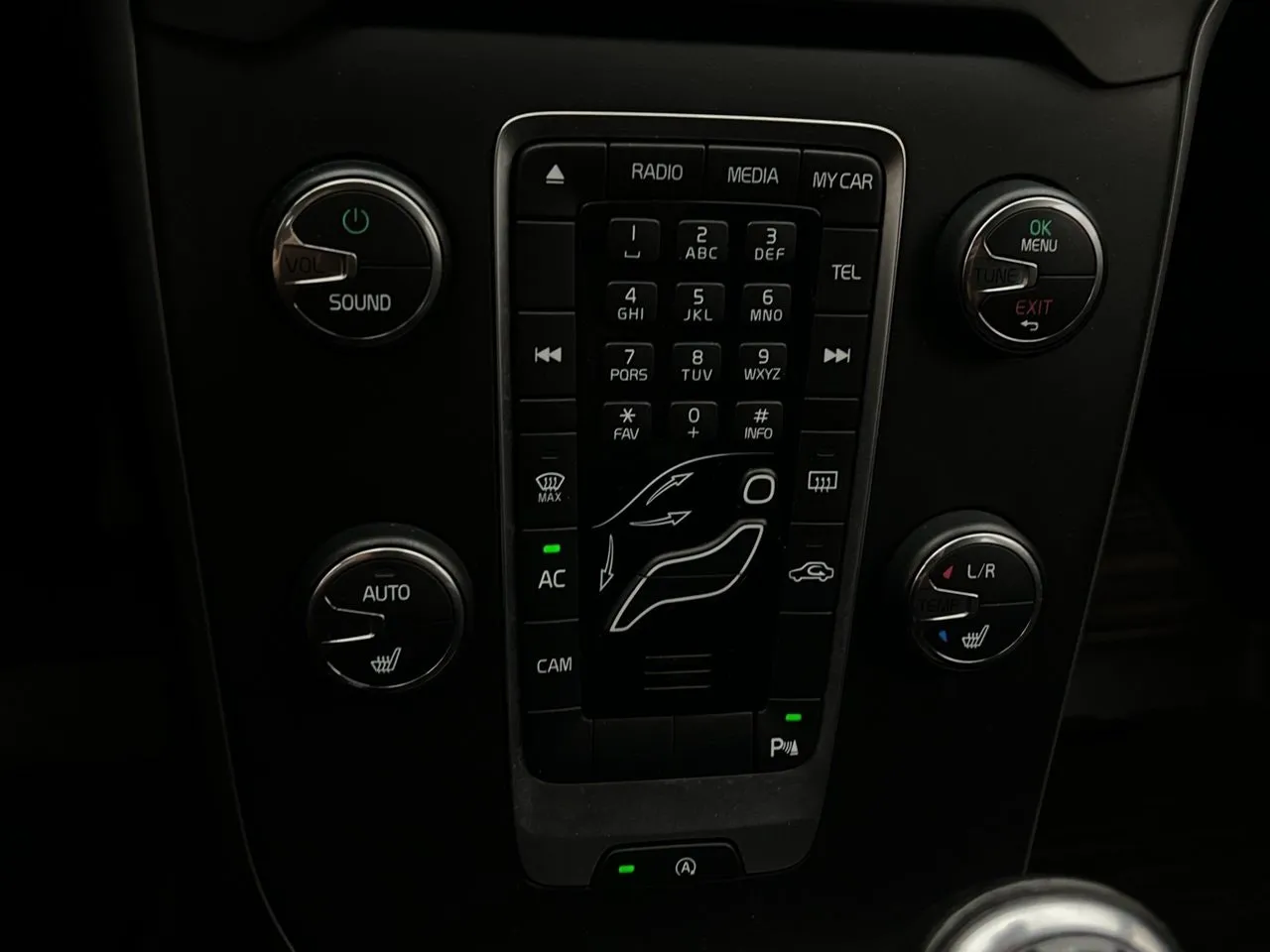 Vehicle image 20