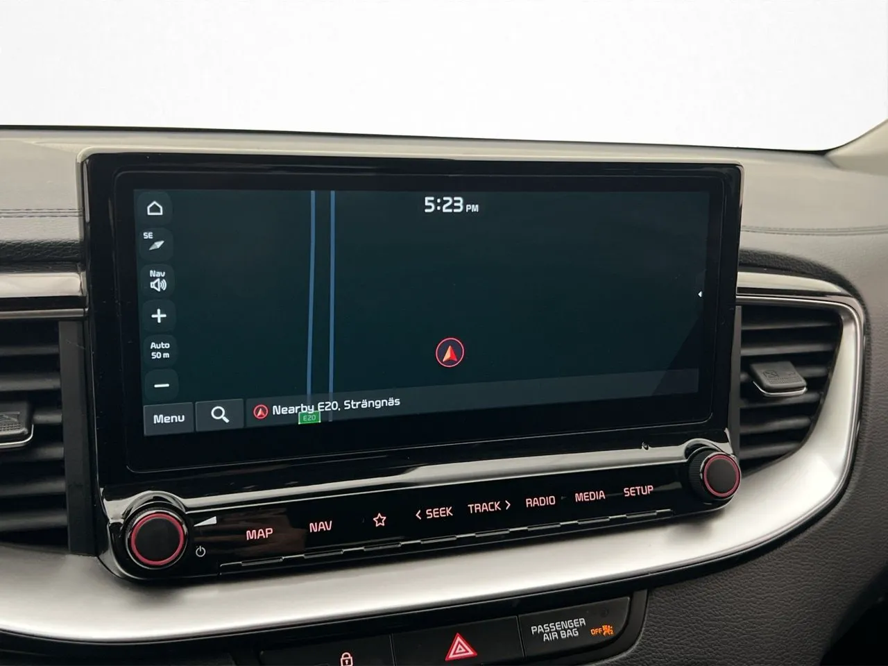 Vehicle image 18