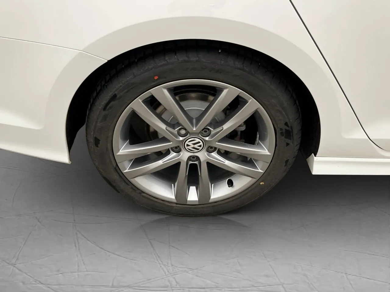 Vehicle image 31