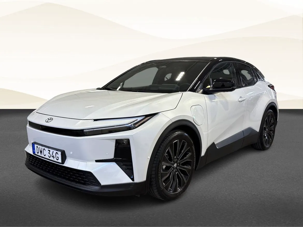 Vehicle image 18