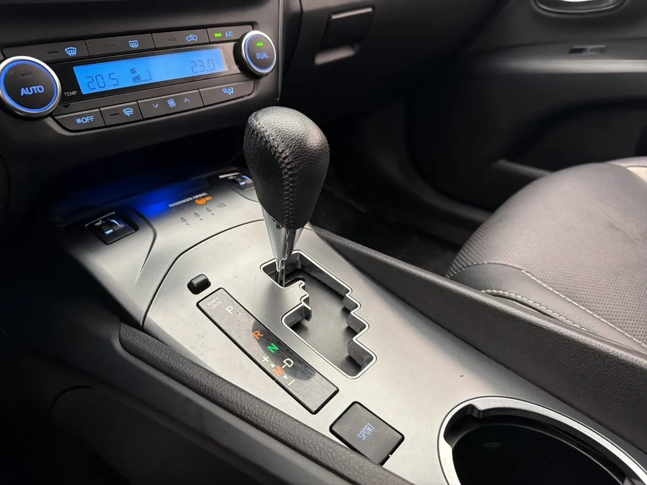 Vehicle image 22