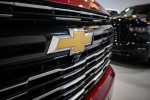 Chevrolet Suburban bild 9