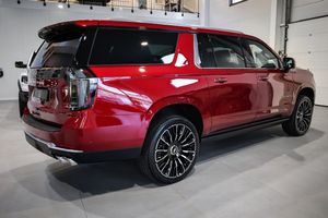 Chevrolet Suburban bild 2